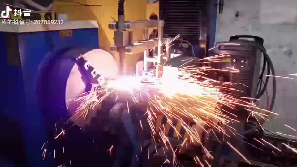 火花四濺的瞬間,是換熱設(shè)備精彩的開始！