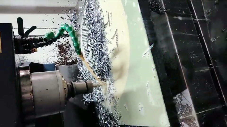 為了如期交貨，勞動(dòng)節(jié)也是拼了