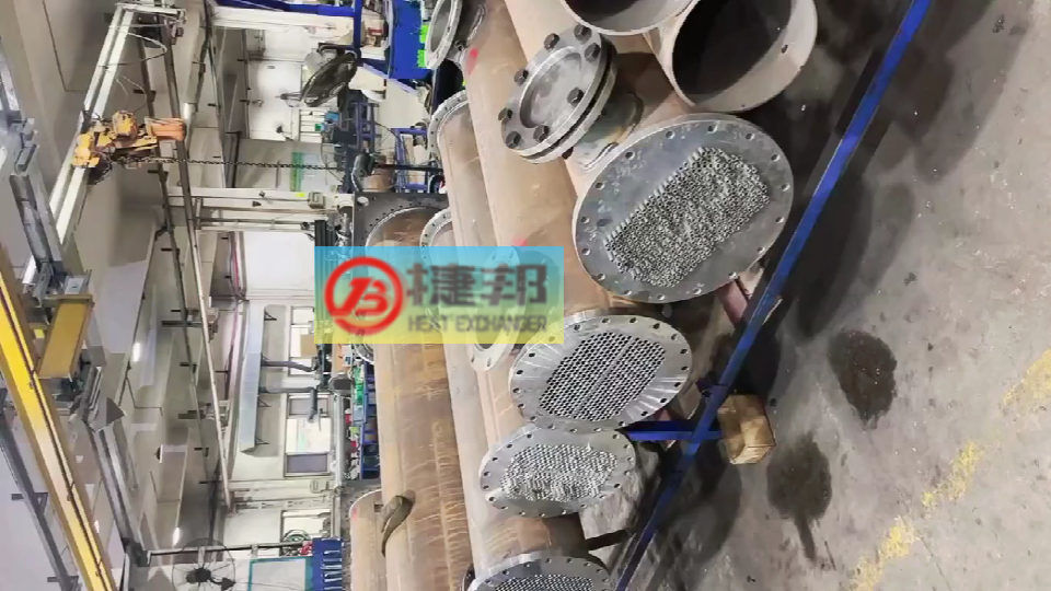 讓人又愛(ài)又恨的夏天，聽(tīng)說(shuō)火鍋和空調(diào)是絕配