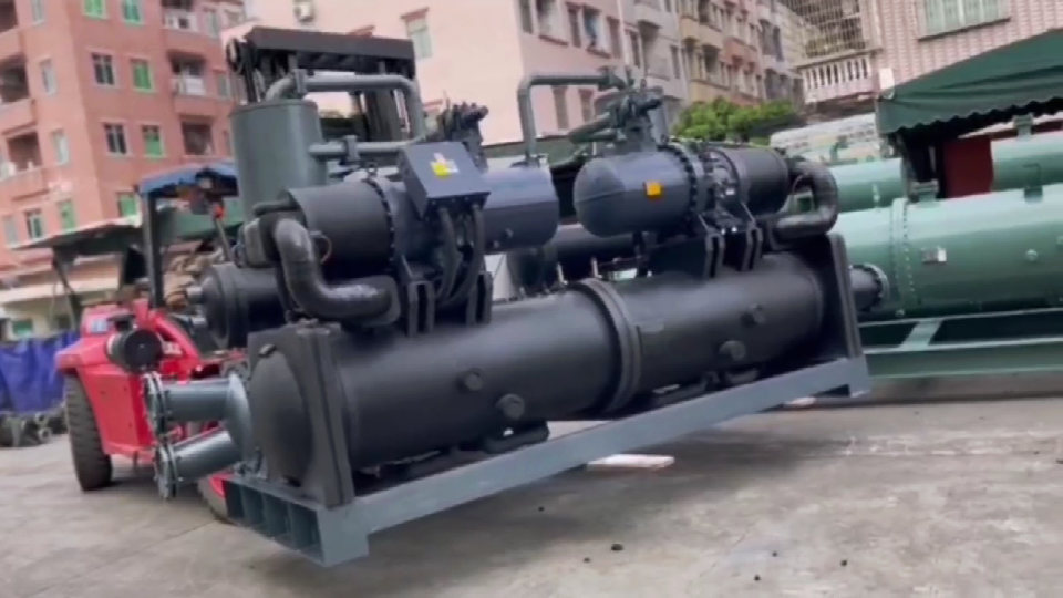 400HP帶30%熱回收滿液式空調(diào)冷水機(jī)